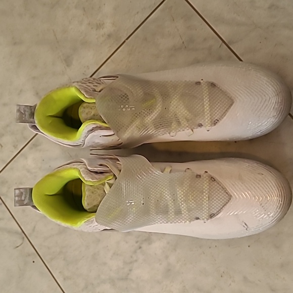 Under Armour  Cleats - Picture 1 of 9